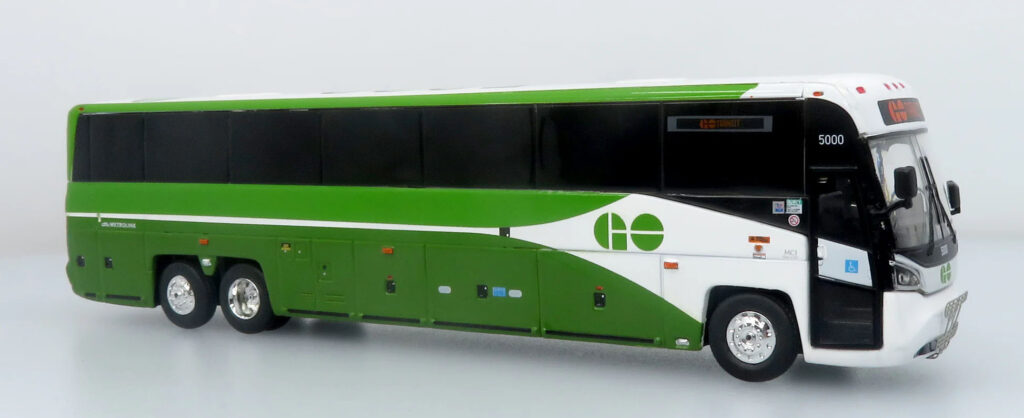 Iconic Replicas MCI D4520 Coach Bus GO Transit Canada 87-0657