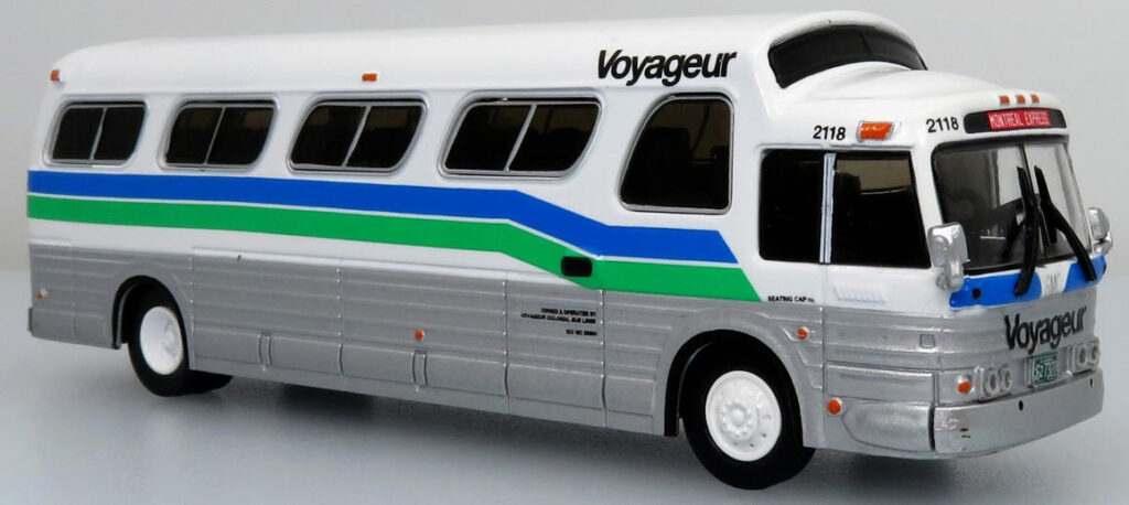 Iconic Replicas GM PD4107 Buffalo Coach Bus Voyageur Canada