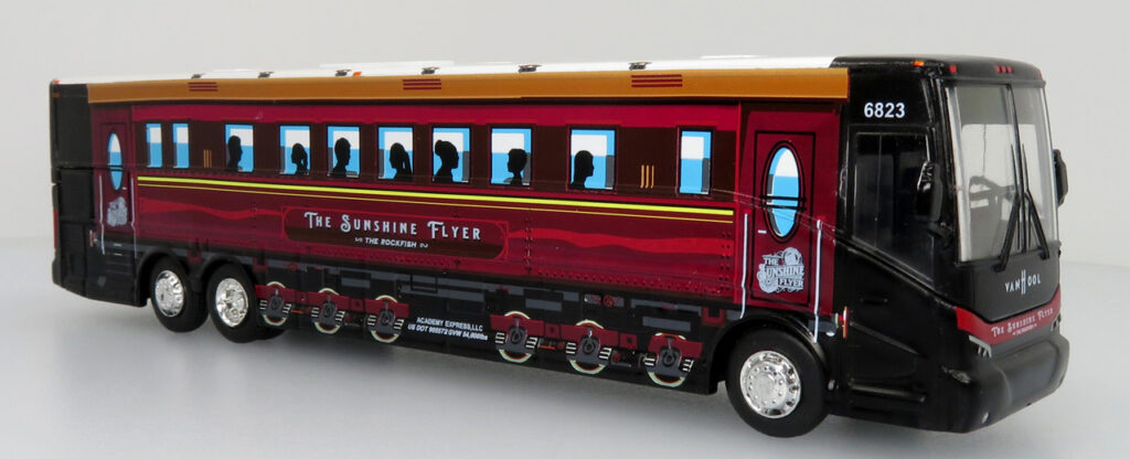 Iconic Replicas Vanhool CX45 Academy Sunshine Flyer 87-0404