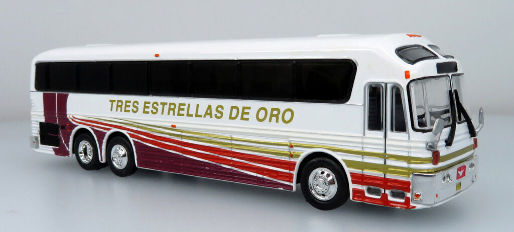 Iconic Replicas Eagle 10 Coach Bus Tres Estrellas De Oro 87-0471