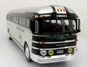 Iconic Replicas GM PD4151 Silver Sides Coach Southwest Transit 43-0376