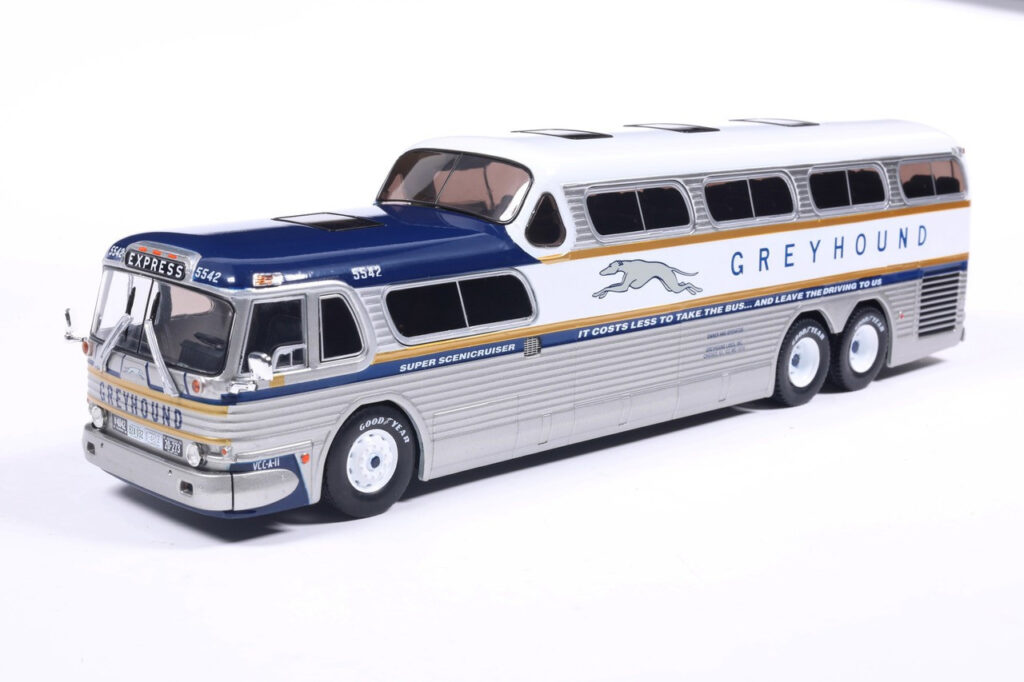 Iconic Replicas GM PD4501 Scenicrusier Coach Bus Greyhound 43-0665