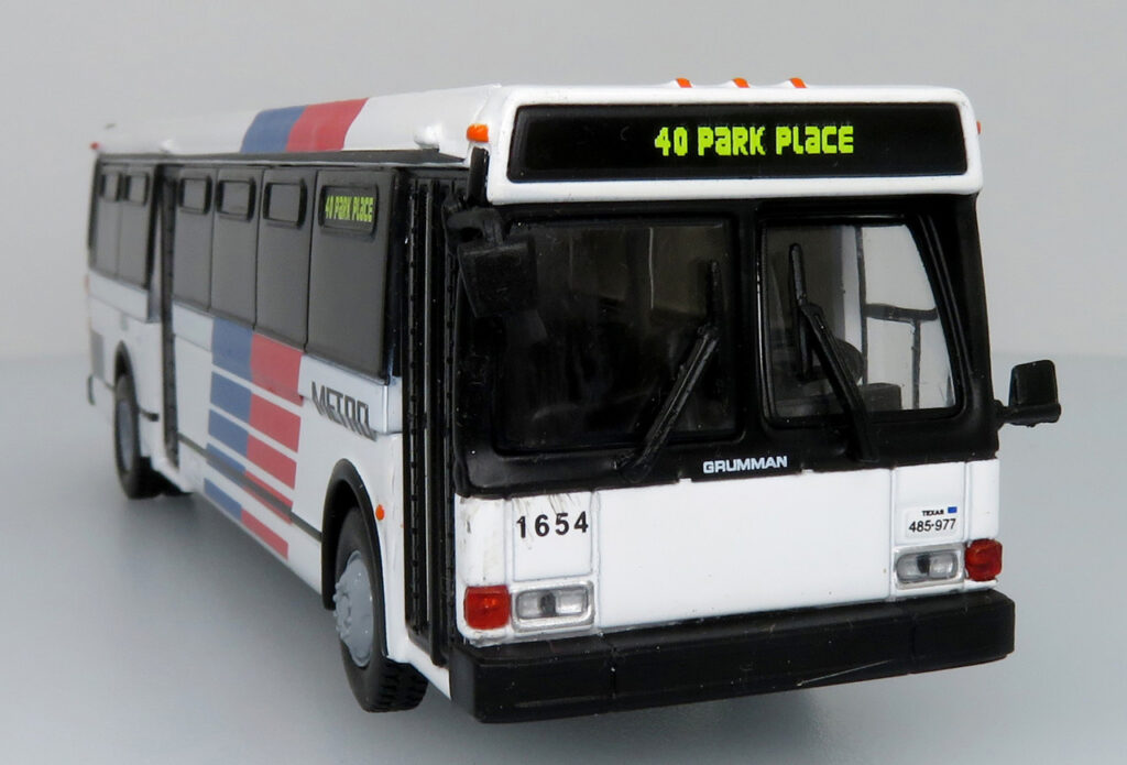 Iconic Replicas Grumman 870 Transit Bus Metro Houston Texas 87-0409