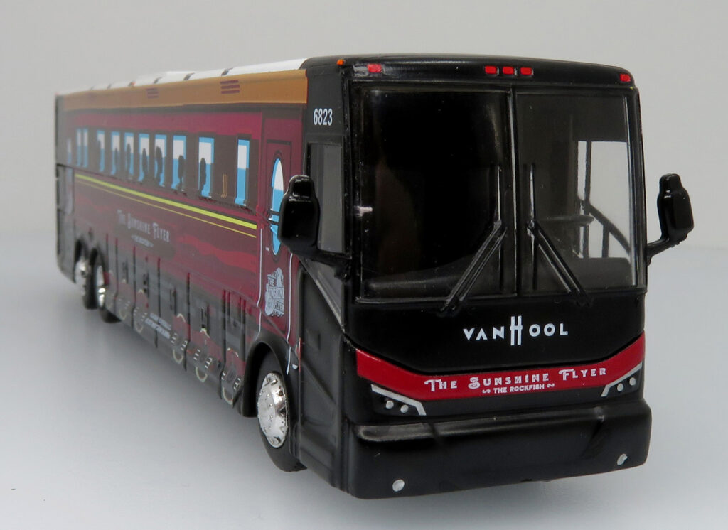 Iconic Replicas Vanhool CX45 Academy Sunshine Flyer 87-0404