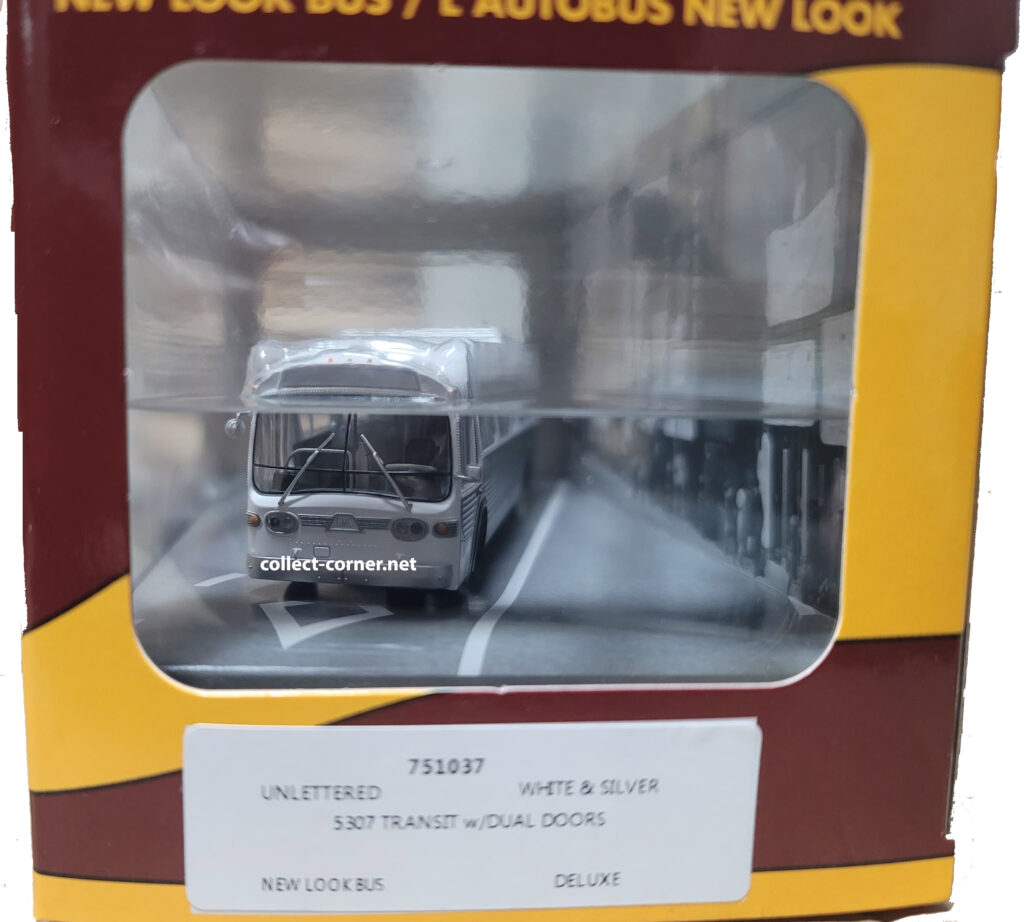 Rapido GM FIsbowl Transit Bus blank/White double exit door