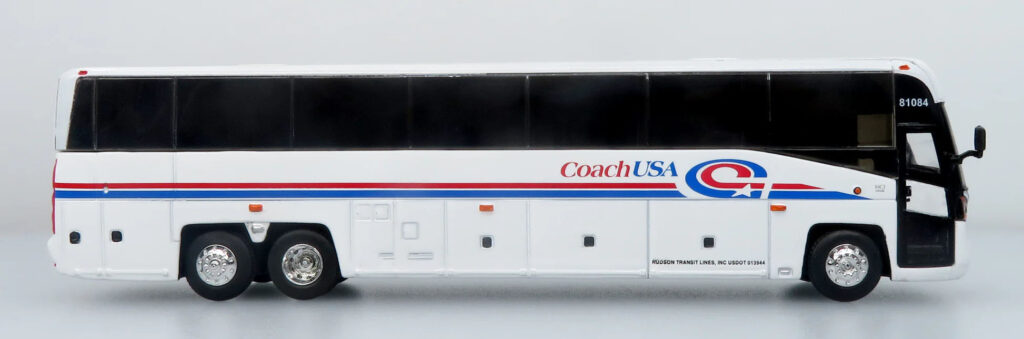 Iconic Replicas MCI D4520 Coach USA New York 87-0652