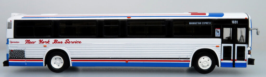 Iconic Replicas MCI Classic Bus New York Bus Service 87-0390