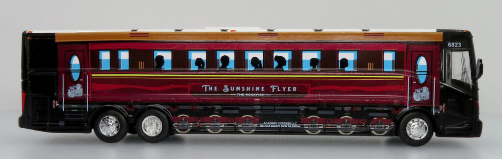 Iconic Replicas Vanhool CX45 Academy Sunshine Flyer 87-0404