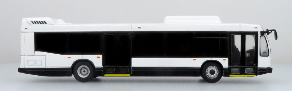 Iconic Replicas Nova LFSD Transit Bus blank/white 87-0502