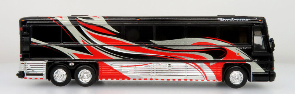 Iconic Replicas MCI D4000 Iconicrusier 87-0479