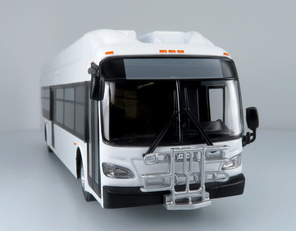 Iconic Replicas New Flyer Xcelsior XN40 Transit Bus Blank/White 64-0427