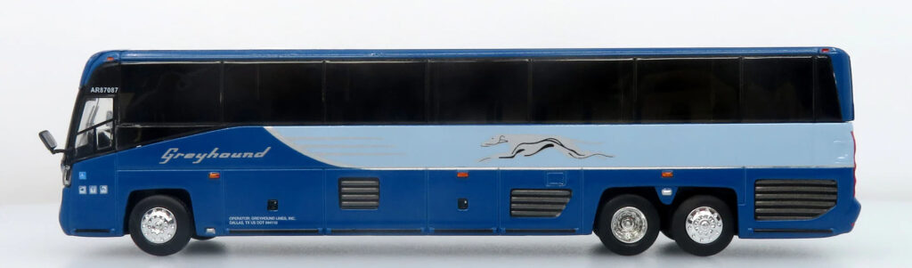 Iconic Replicas MCI D4520 Coach Bus Greyhound New York 87-0654