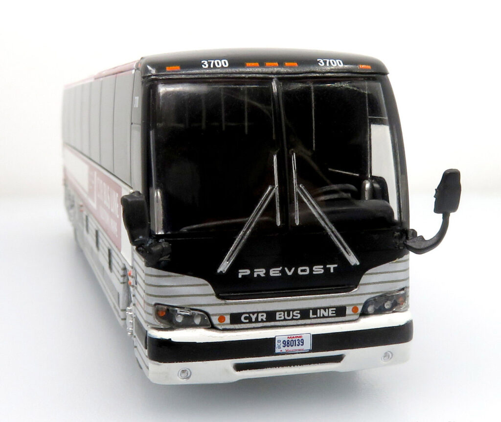 Iconic Replicas Prevost X345 CYR Bus Line 87-0476