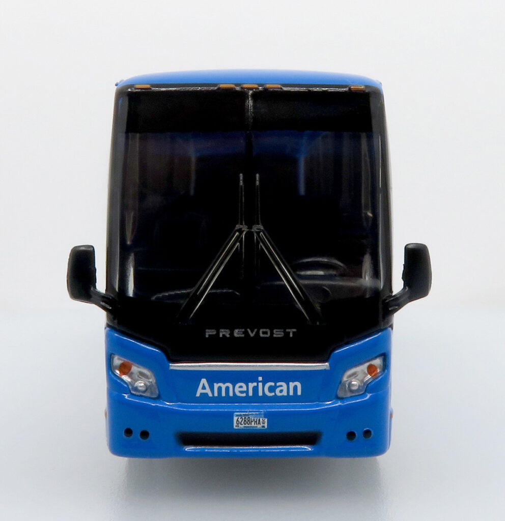 Iconic Replicas Prevost H345 American Airlines/landline 87-0449