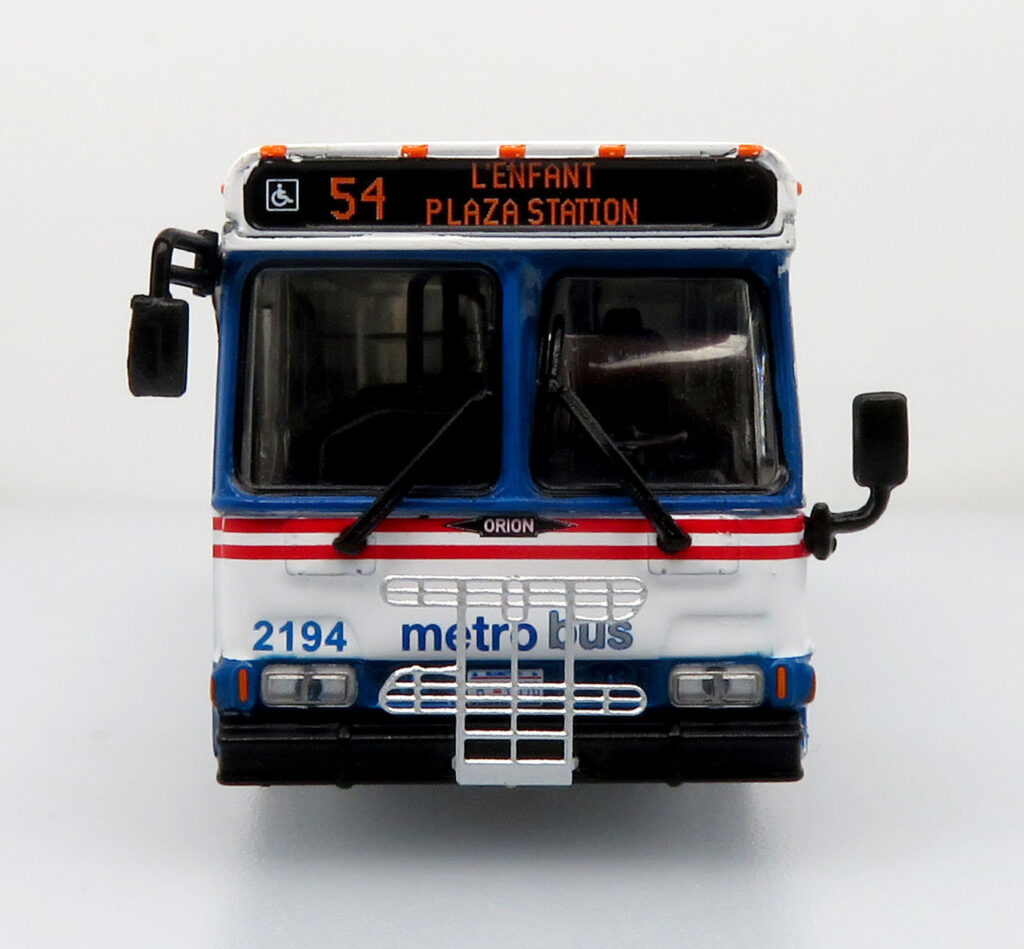 Iconic Replicas Orion V Transit Bus DC Transit 87-0516