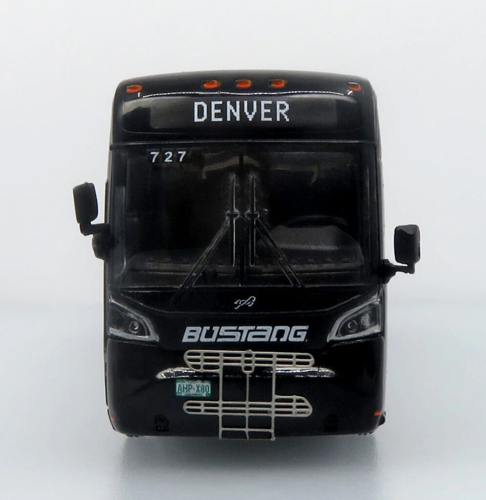 Iconic Replicas MCI D4520 Coach Bus Bustang Denver 87-0650