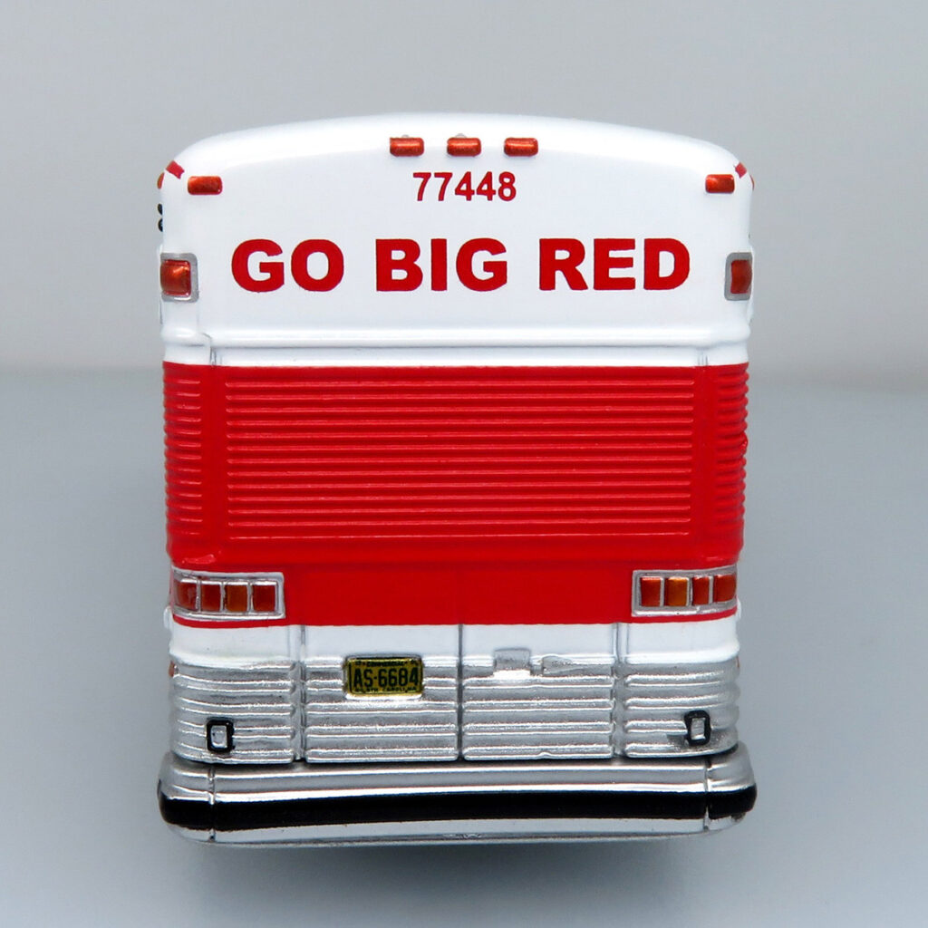 Iconic Replicas MCI D4000 Coach Bus Blue Ridge Trailways 87-0485