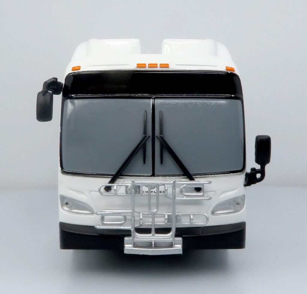Iconic Replicas New Flyer Xcelsior Transit Bus 43-0605
