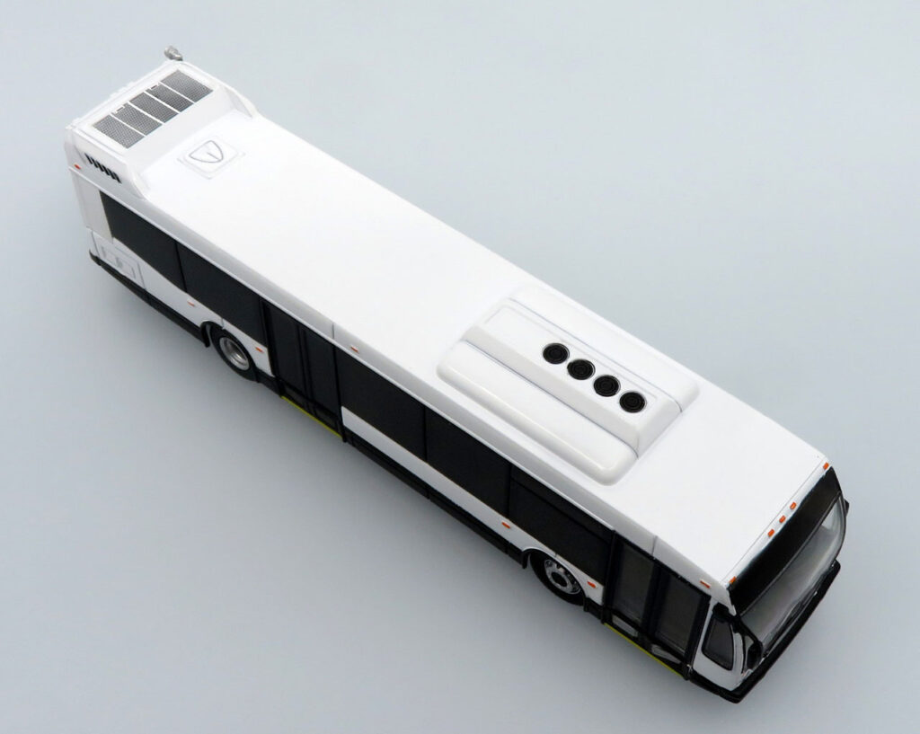 Iconic Replicas Nova LFSD Transit Bus blank/white 87-0502