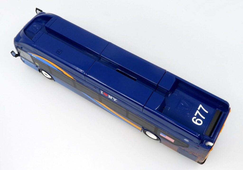 Iconic Replicas New Flyer Xcelsior Transit Bus Bank  MTA NYC Transit 43-0602