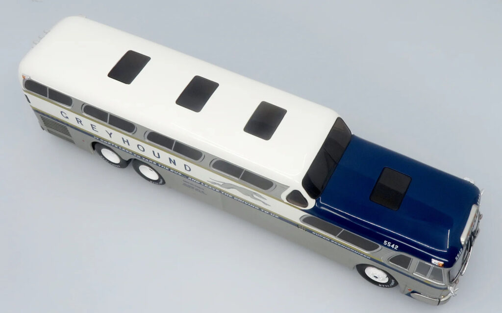 Iconic Replicas Greyhound GM PD4501 Scenicruiser Coach Bus 43-0665
