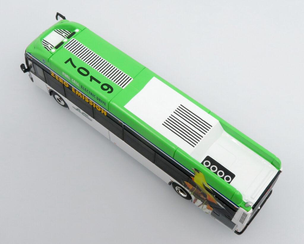 Iconic Replicas New Flyer Xcelsior Transit Bus AC Transit 87-0535