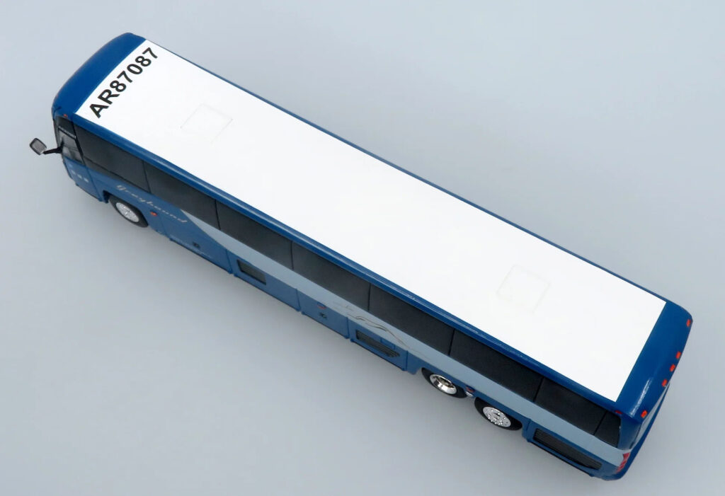 Iconic Replicas MCI D4520 Coach Bus Greyhound New York 87-0654