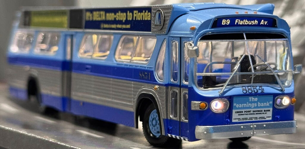 Rapido Trains GM Fishbowl Bus New York City Transit Authority B9 753146