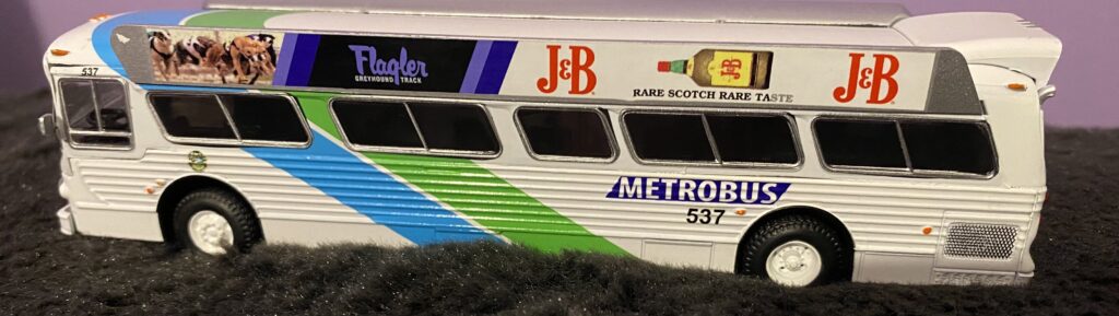 Iconic Replicas Flxible Fishbowl Transit Bus Miami Dade 87-0280