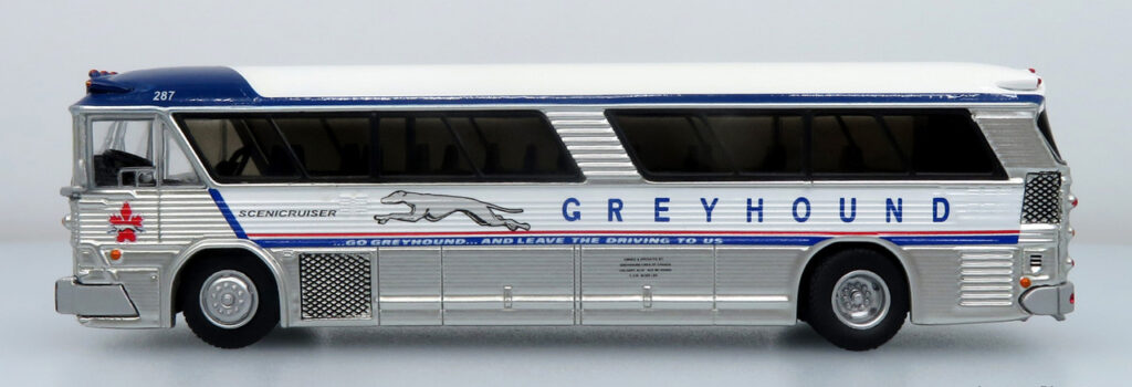 Iconic Replicas MCI MC5A Greyhound Canada 87-0629