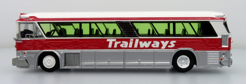Iconic Replicas MCI MC5A Coach Bus Trailways 87-0630