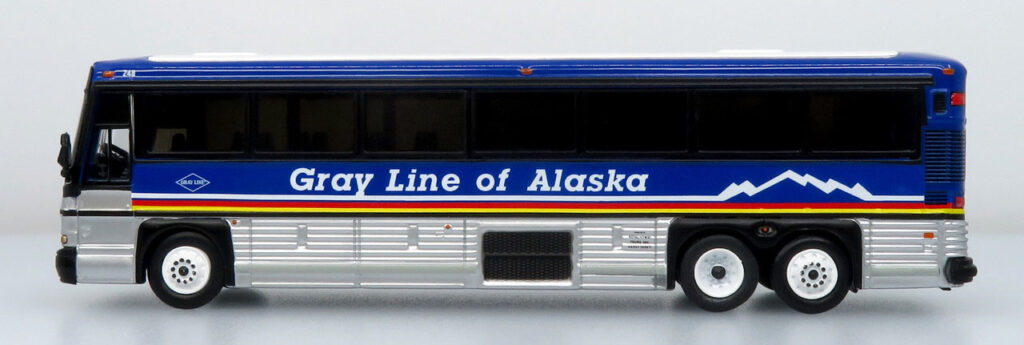 Iconic Replicas MCI D4000 Gray Line Alaska 87-0621