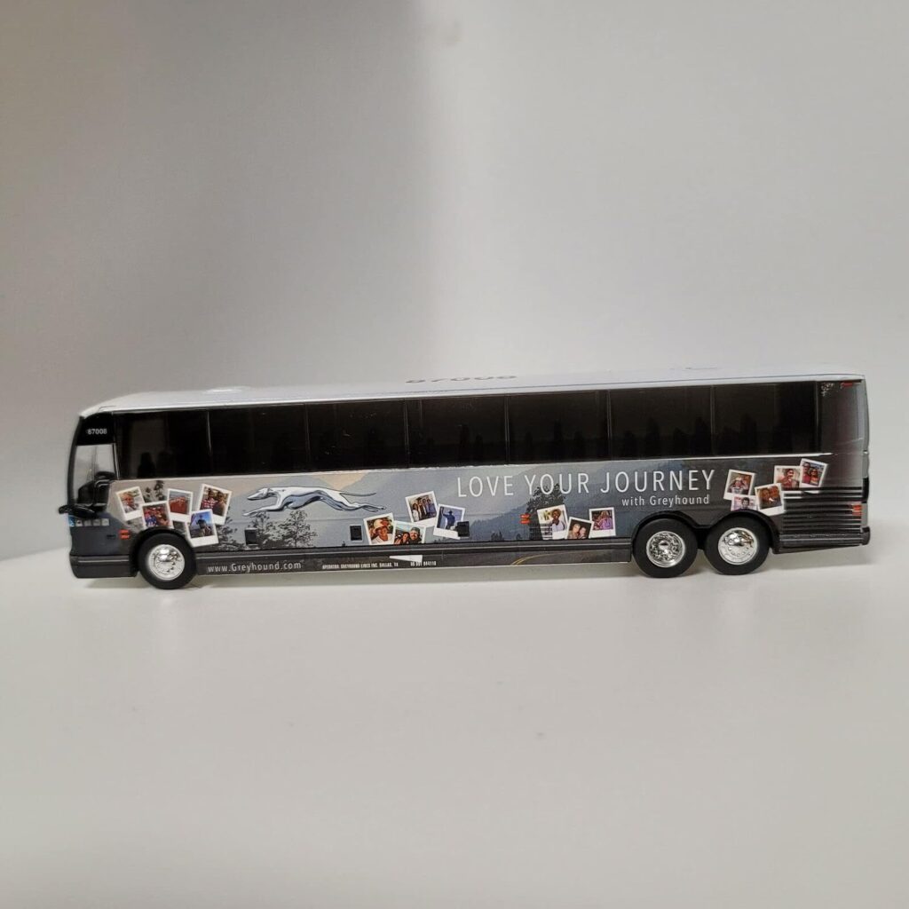 Iconic Replicas Prevost X345 Coach Bus Greyhound Love Your Journey 87-0275