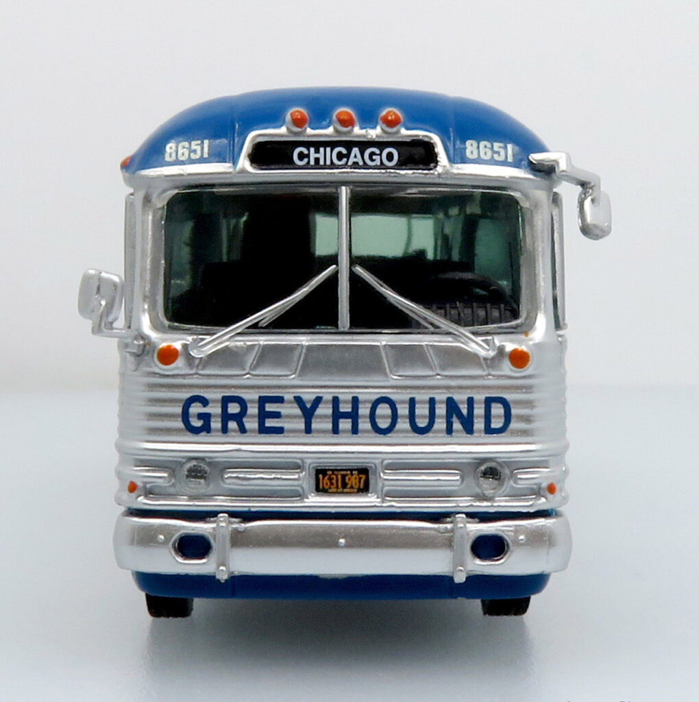 Iconic Replicas GM PD4104 Greyhound 87-0566