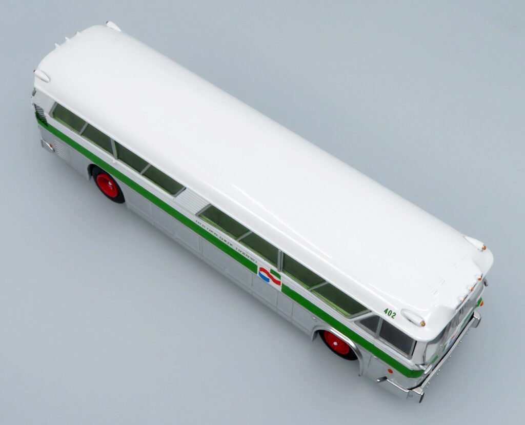 Iconic Replicas MCI MC5A Golden Gate Transit 87-0626