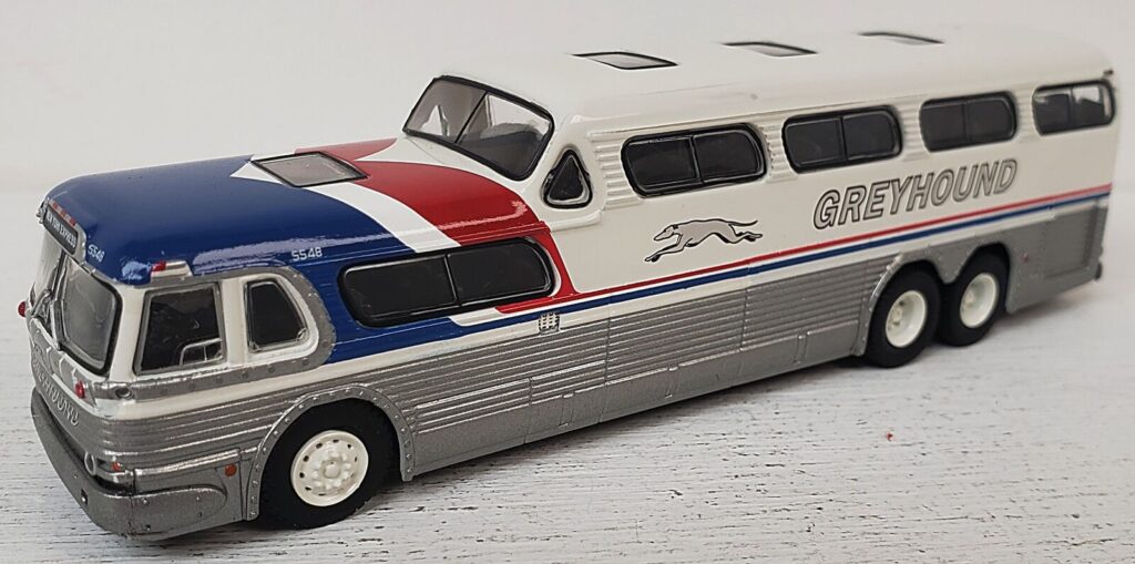 Brekina Greyhound Scenicruiser Bus New York Pepsi Livery 61303
