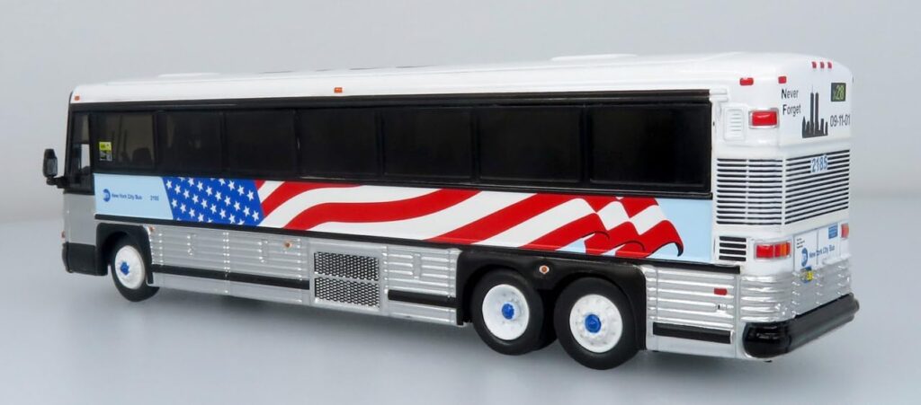 Iconic Replicas MCI D4000 MTA NYC Transit 9/11 Memorial Bus 87-0567