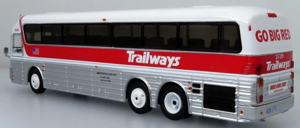 Iconic Replicas Eagle 10 Trailways New York City 87-0355