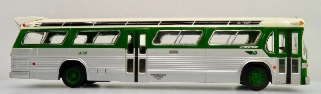 Corgi GM Fishbowl Transit Bus Philadelphia Transit C54604
