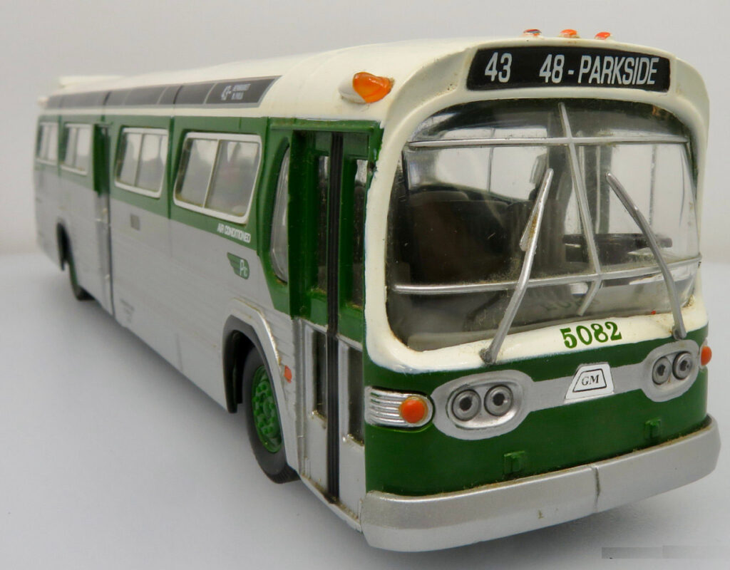 Corgi GM Fishbowl Transit Bus Philadelphia Transit C54604