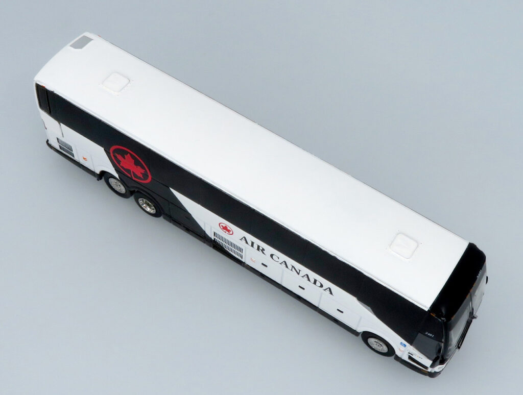 Iconic Replicas Prevost H345 Air Canada/LandLine 87-0584