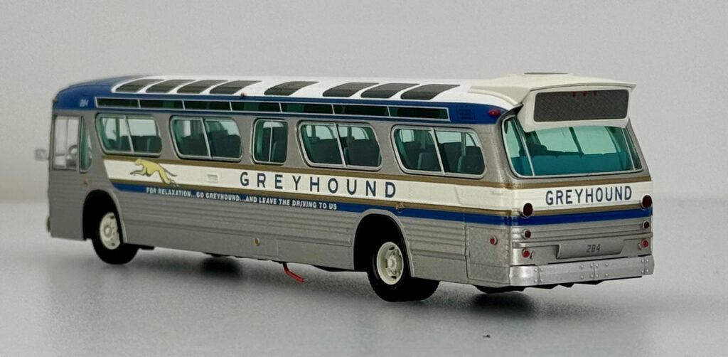 Rapido GM Fishbowl Bus Greyhound World's Fair New York City 753165