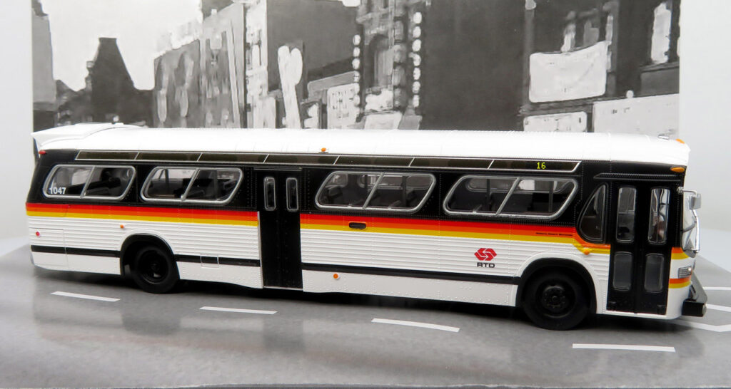 Rapido GM Fishbowl Bus RTD Los Angeles California 753141