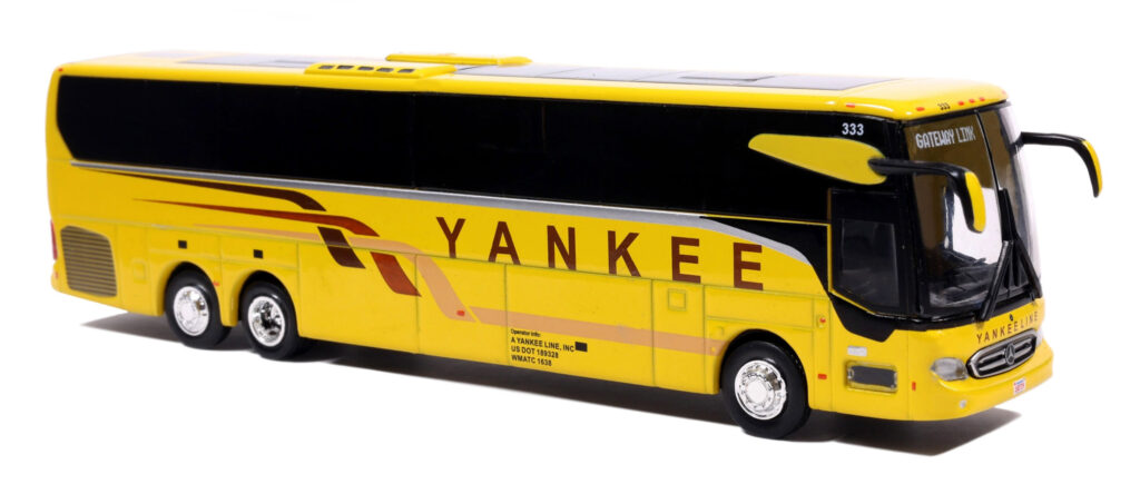 Iconic Replicas Mercedes-Benz Tourrider Coach Yankee Lines 87-0699
