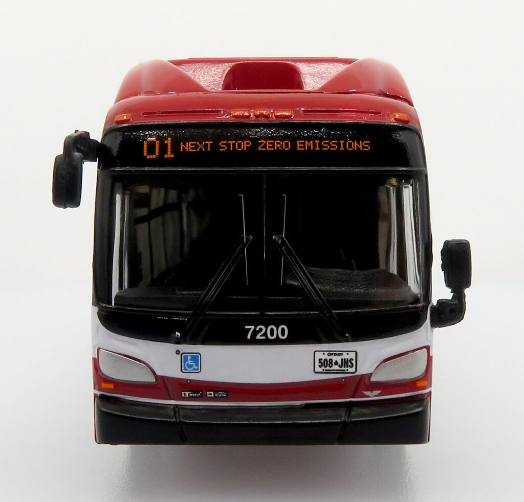 Iconic Replicas New Flyer Xcelsior Charge TTC Canada 87-0524