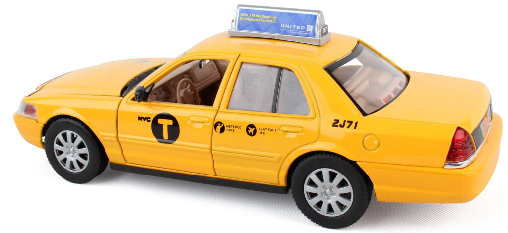 Daron New York City Taxi Cab 1/24 Scale NY73337