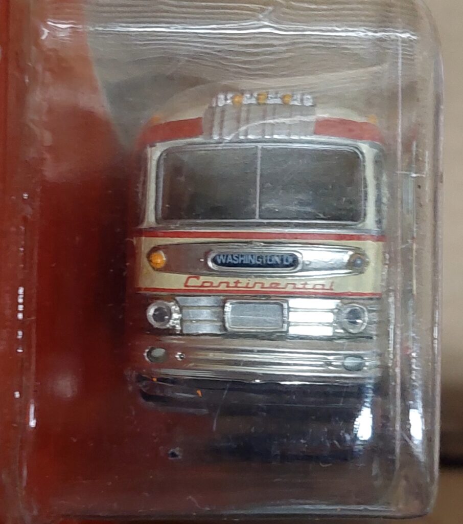 Classic Metal Works GM PD4103 Trailways Bus