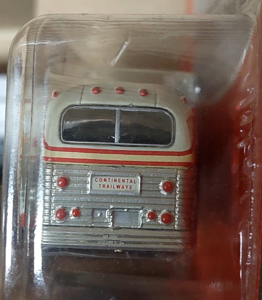 Classic Metal Works GM PD4103 Trailways Bus