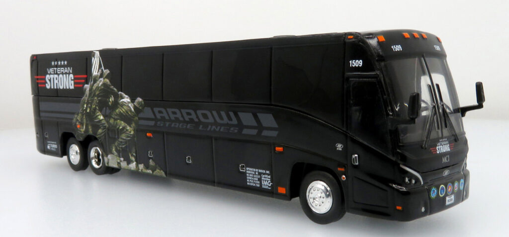 Iconic Replicas MCI J4500 Veteran Strong 87-0511