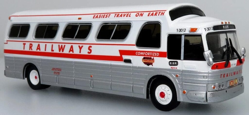 Iconic Replicas GM PD4107 Trailways 87-0284